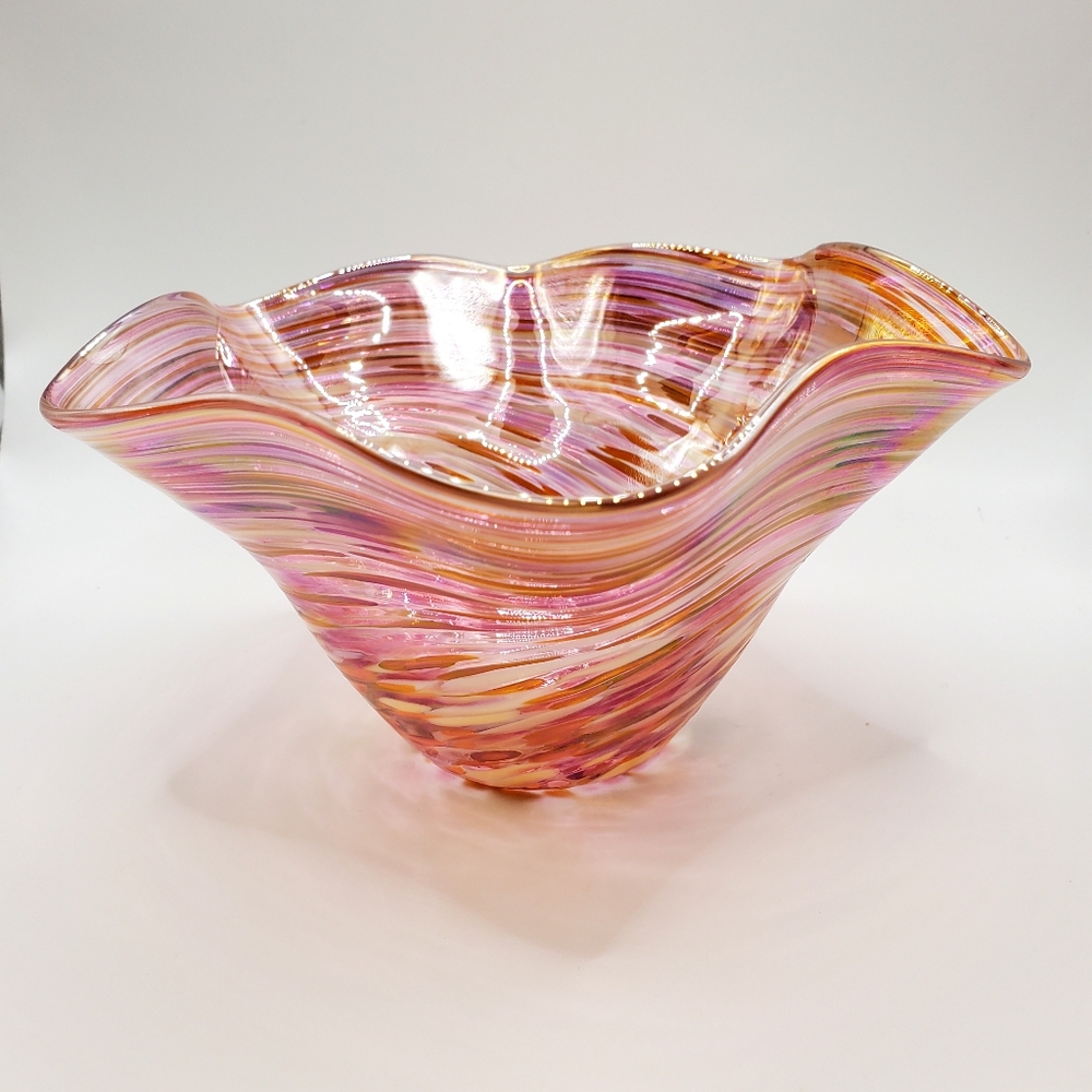 Beautiful PNW Seattle Glass-Eye Studio Art Glass Wave Bowl "Flamingo". EUC.